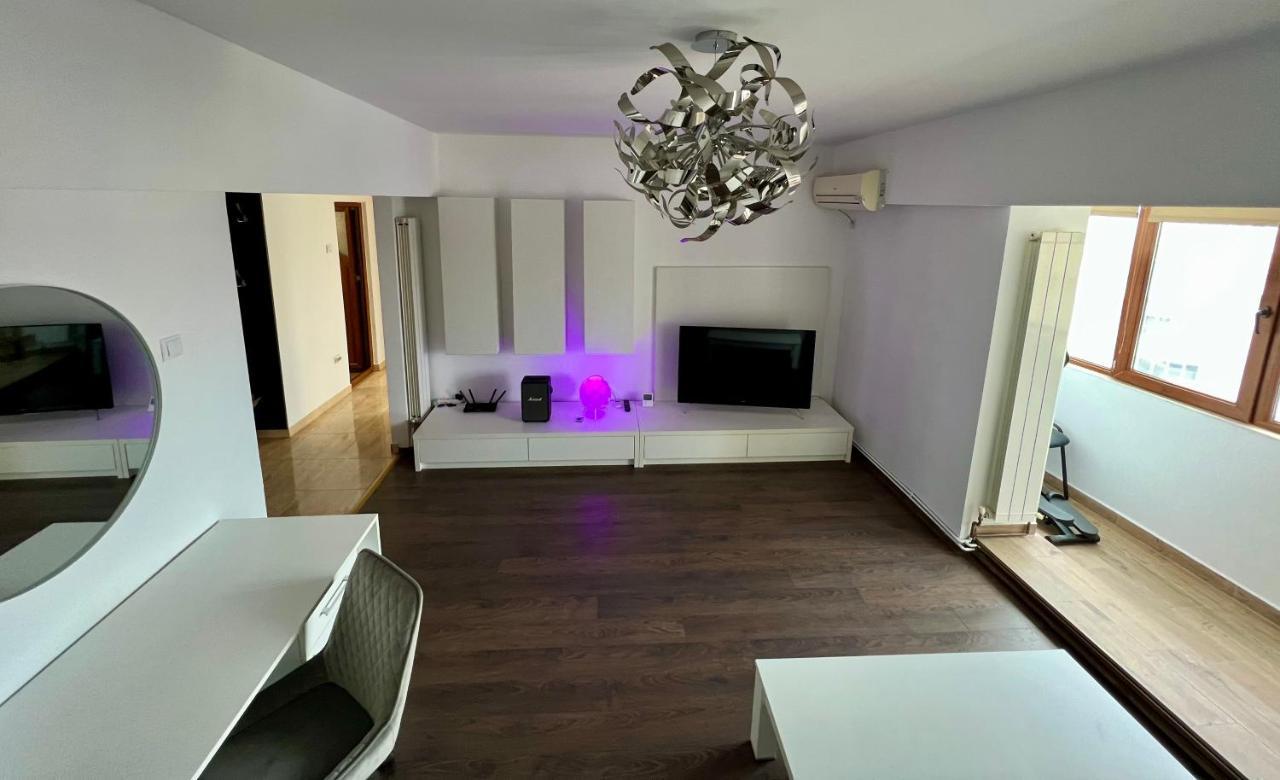 Appartement Mnm Lapusneanu à Iasi Extérieur photo